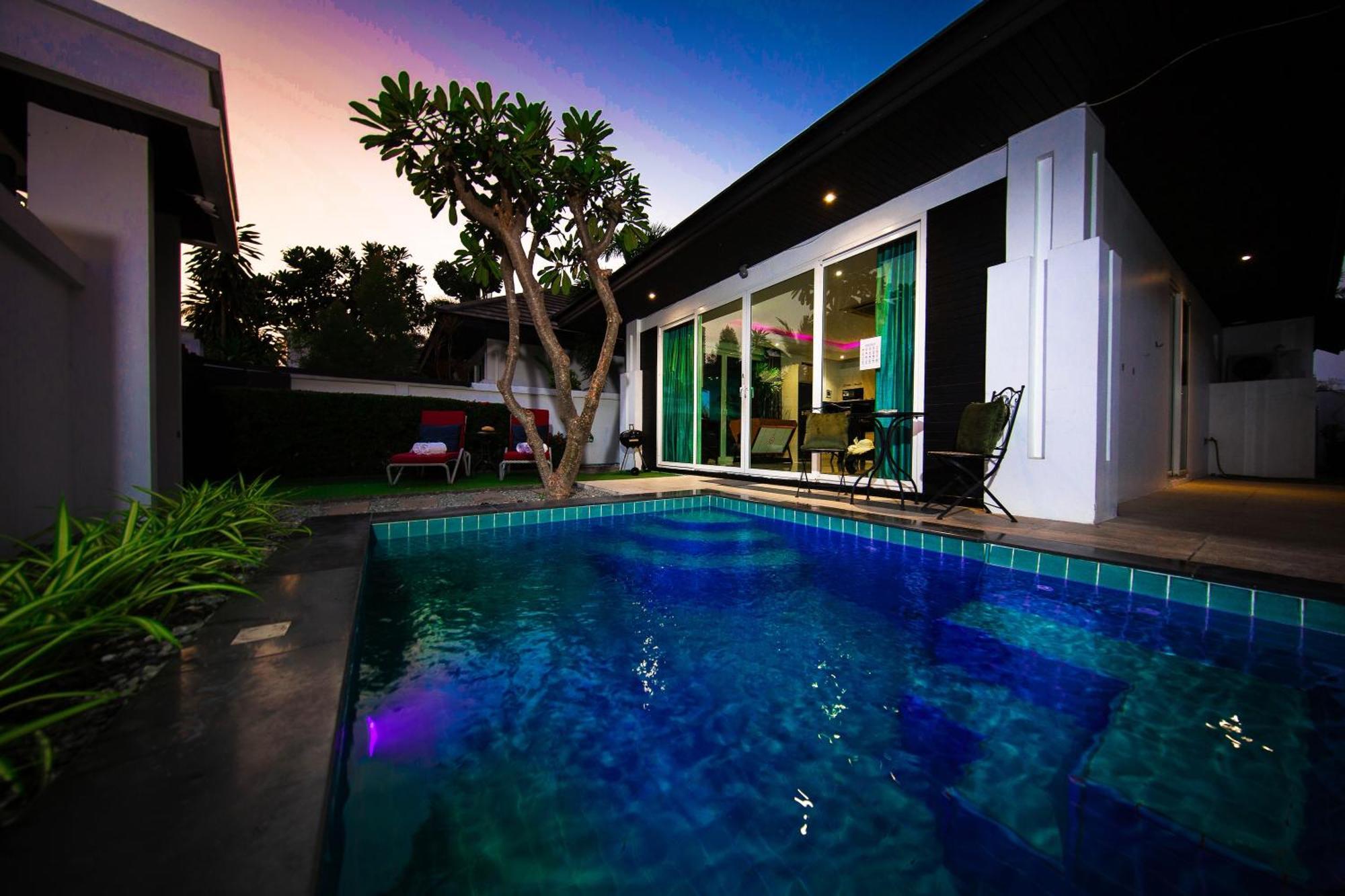 Colibri Pool Villa Pattaya Pantai Jomtien Bagian luar foto