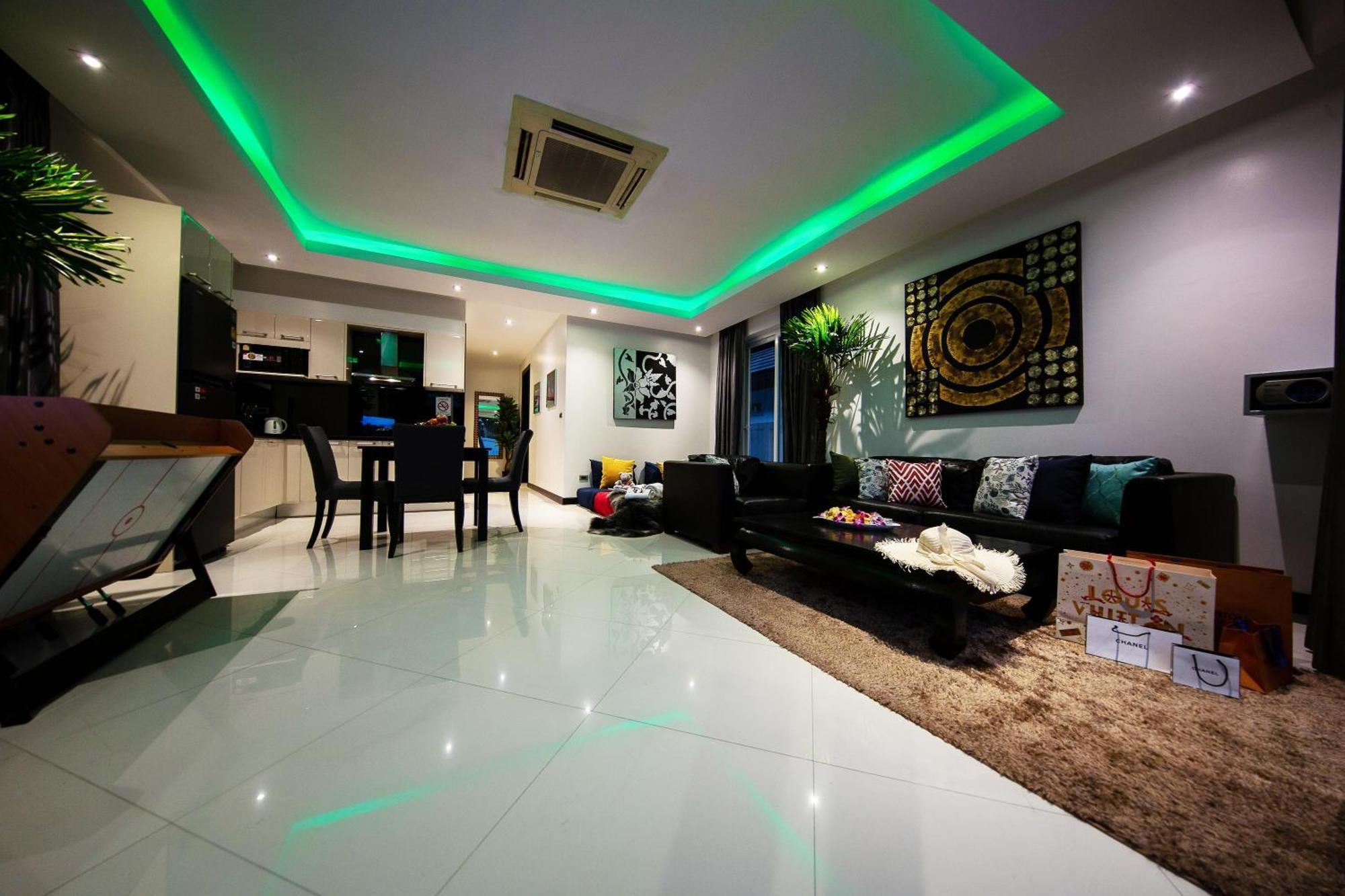 Colibri Pool Villa Pattaya Pantai Jomtien Ruang foto