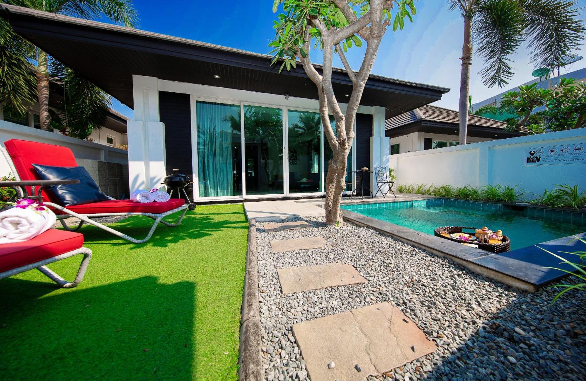 Colibri Pool Villa Pattaya Pantai Jomtien Ruang foto